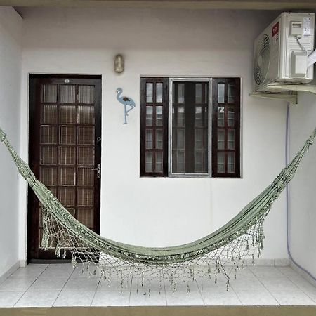 Kitnet Flamingo 31B Apartment Matinhos Bagian luar foto