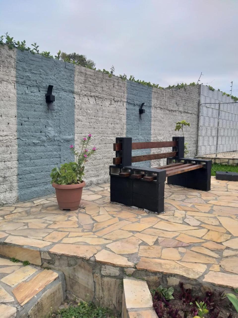 Kitnet Flamingo 31B Apartment Matinhos Bagian luar foto